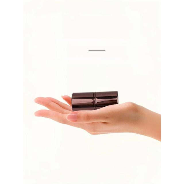 1 Retractable Foundation Makeup Brush with Cover, Soft Bristles, Easy to Apply Makeup, Ultra-Soft Foundation Brush
