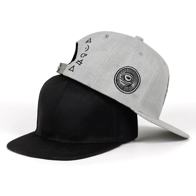 Unisex Eyes Letter Embroidery Hip-hop Hats Spring and Autumn Outdoor Adjustable Casual Baseball Caps Sunscreen Hat