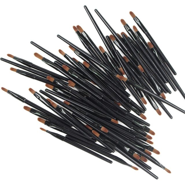 50Pcs Disposable Lip Brush Gloss Wands Applicator Professional Makeup Cosmetic Brush Lip Liner Brush Eyeliner Brush Makeup Tools