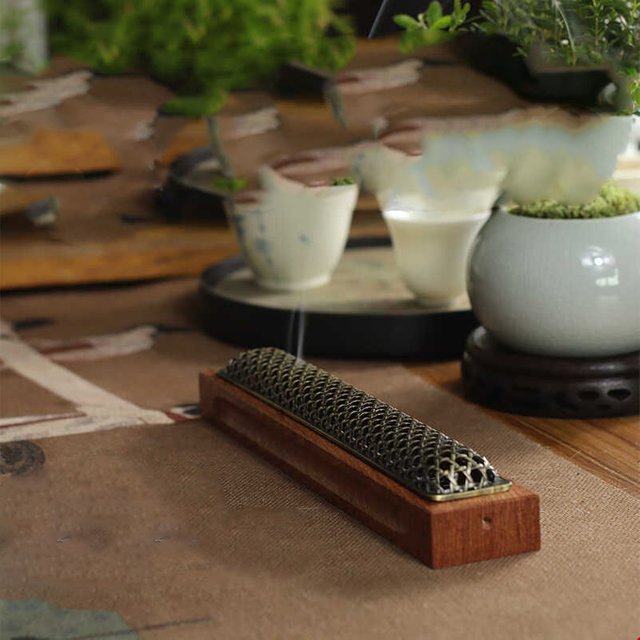 RosFrederick Line-Brûleur d'encens classique en bois de santal, base de bobine, Eva de anciers d'encens, parfum de maison, centres de table