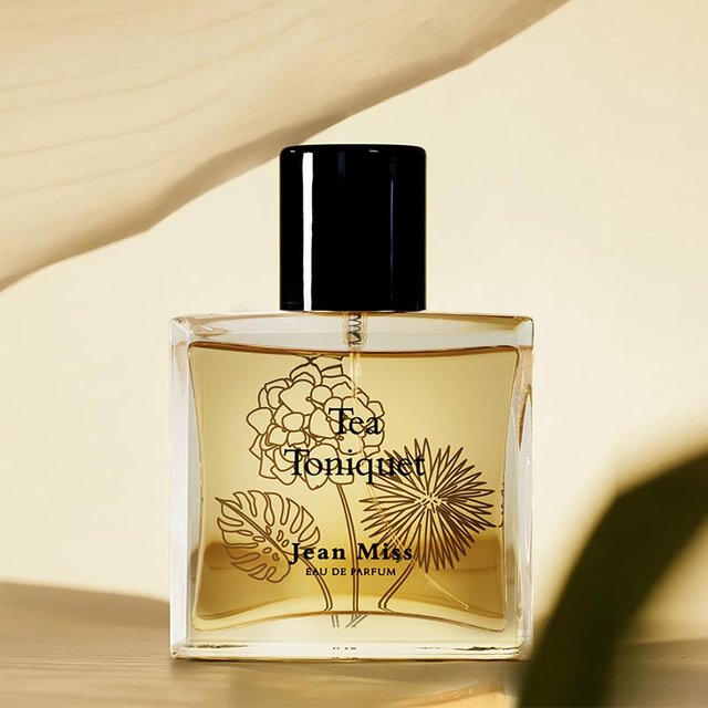 Yerba Mate Tea Perfume,Spicy Fougère Aromatic Notes Men Scent,Women Lemon/Orange Leaves/Nutmeg/Peach/Blossom/Musk Fragrance Mist