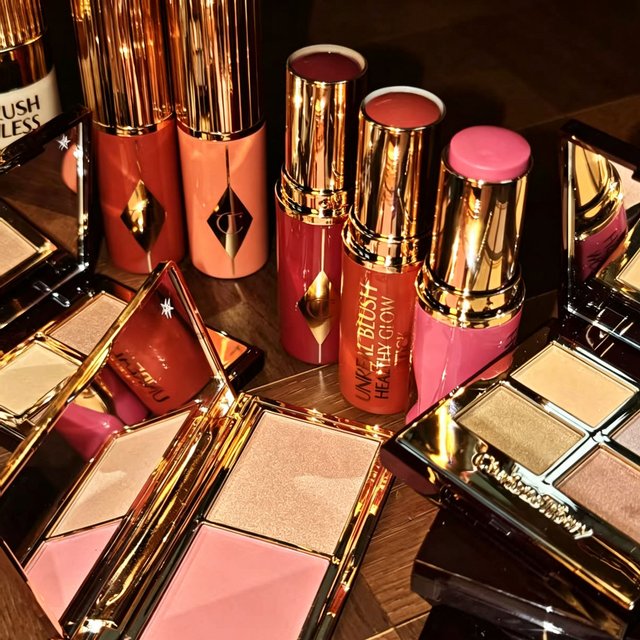 Hot CT Makeup Colorful Water Powder Blusher Stick&four-color Eyeshadow Palette Pink Diamond Gold Tube Lipstick Durable Coloring