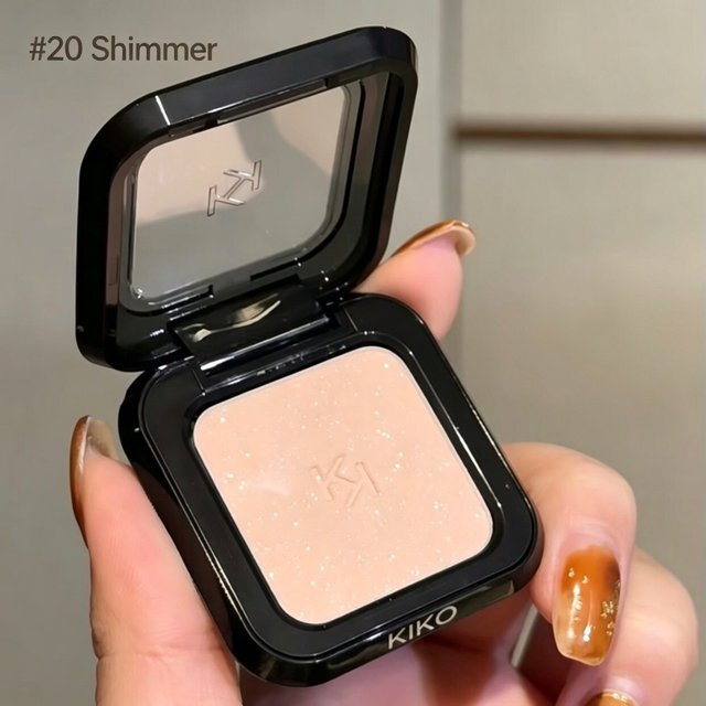 KIKO Milano High Pigment Single Eyeshadow Matte Shimmer Blendable Long Lasting Crease Resistant Brighten Under Eye Compact