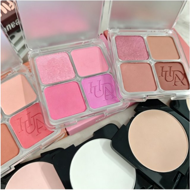Four-color Girlish Blush Palette Matte Low Saturation Natural and Long-wearingLong Lasting Oil Control Seting Powder Compact