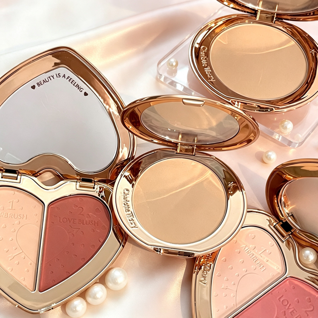 Charlotte Lip Balm Facial Setting Powder Delicate Texture Flawless Liquid Foundation Cosmetics Moisturize Setting Spray Tilbury