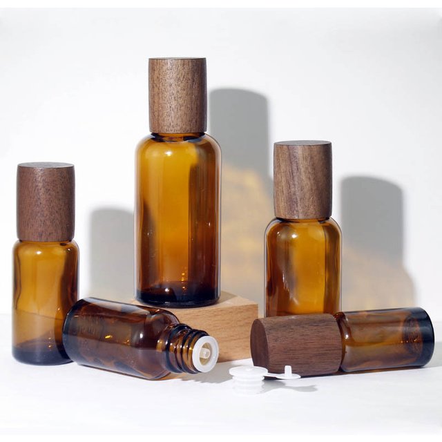 5ml-100ml Amber Glass Essential Oils Bottle Walnut / Beech Wood Screw Cap Homemade Cosmetic Container Essence 1x or 5x bottle