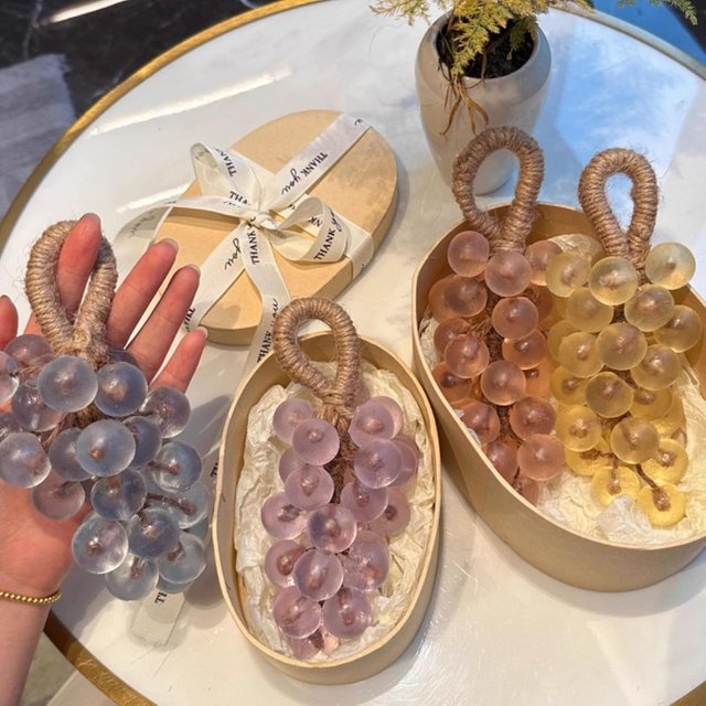 Savon artisanal aux raisins, savon naturel DIY, savon cristallin parfumé aux fruits, cadeau créatif pour la maison, parfum d'ambiance, cadeau pour un ami, salle de bain