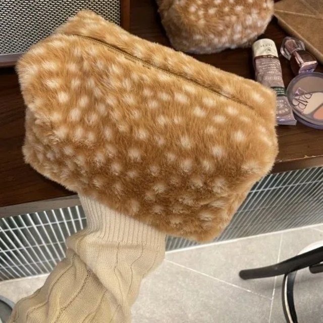 Soft Plush Women's Cosmetic Bags Deer Print Makeup Organizer Skincare Perfect Gift Washing Bags For Travel Cosmetic Storage Bags