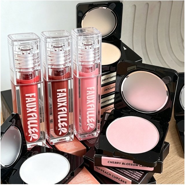 New Launched Setting Powder Lip Liner Pencil For IPhone 17 Air ProMax 15 16 Lipstick Juicy Goji Lip Gloss Moisturizer Phone Case