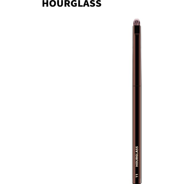 Hourglass Makeup Brush- No.11 Eyetail Brush Soft and Skin-friendly Fiber Hair Smudge Brush Fashion Design Single Eye Brush