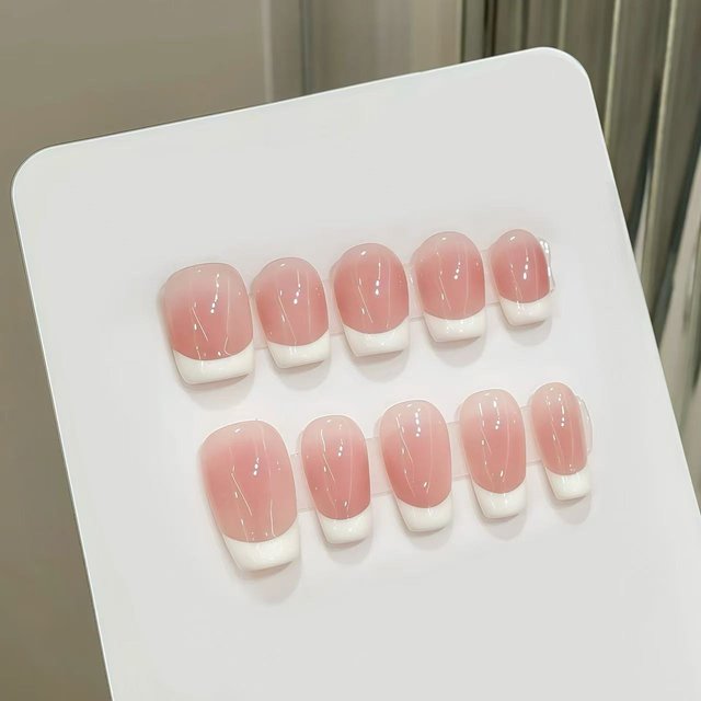 10 pièces bord blanc presse française sur les ongles crème rose courte Blush à la main faux ongles Style coréen doux réutilisable faux ongles patchs