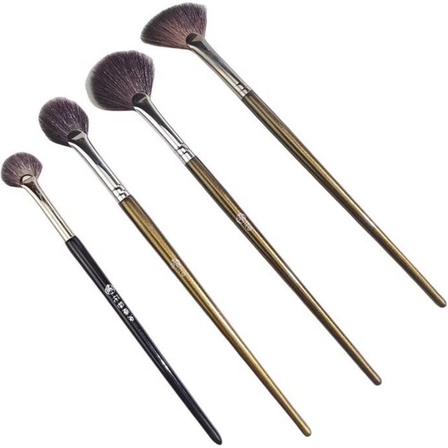 Fan shaped highlight brush diagonal fan cosmetic powder blusher brush, small fan shaped detail brightening brush
