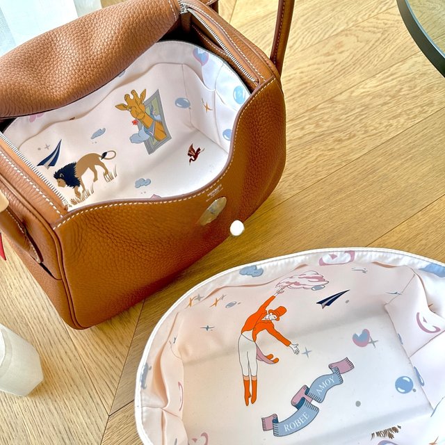 Limited Edition Waterproof Inner Bag Storage Organizer Cosmetic Pouch Lindy Cloudscape Nylon Pure Color Cubic Shape