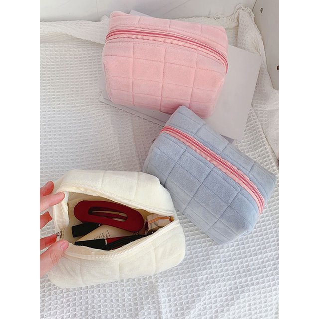 1X Cute Fur Makeup Bag for women Zipper Large Solid Color Cosmetic Bag Travel Make Up Toiletry Bag Washing Pouch Plush Pen Pouch