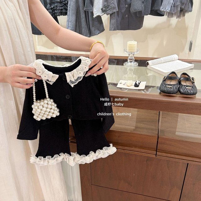Ensemble d'automne pour filles, petit haut en dentelle parfumée, pantalon évasé, ensemble deux pièces de styliste, printemps et automne 2025