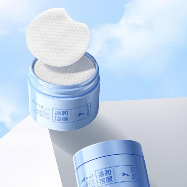Facial Eye Lip Cleaning Makeup Removal Disposable Portable Soothing Cooling Makeup Removal Wet Wipes Gentle Makeup Remover Wipes