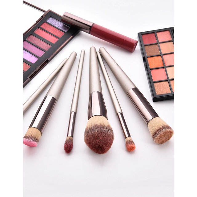 Hot Champagne Makeup Brushes Set for women Cosmetic Foundation Powder Blush Eyeshadow Kabuki Blending Make Up Brush Beauty Tools