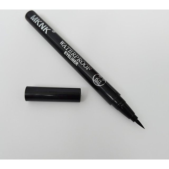 Eyeliner Pen Quick-Drying Liquid Waterproof Sweatproof Smooth Non-Fading, Long-Lasting, Smudge-Proof Eyeliner Makeup Tool