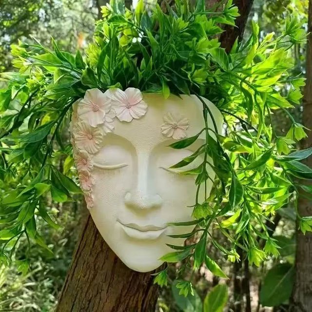 Creative Wall Mounted Facial Flower Pot Rainproof Wall Mounted Resin Succulent Flower Pot Statue Garden Decoration