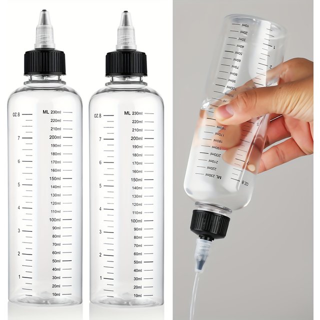 2PCS 250ml Graduated Squeeze Bottles Squeeze Type Oil Application Bottles Suitable for Salon Hair Care Dyeing, Painting Glue
