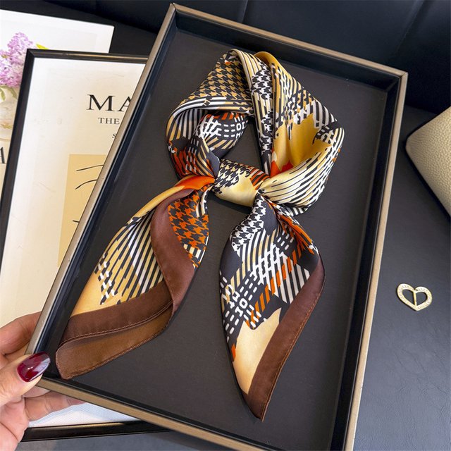 Luxury Design Square Silk Scarf for women Fashion Neckerchief Neck Tie Sunscreen Hijab Beach Kerchief Female Headband Foulard