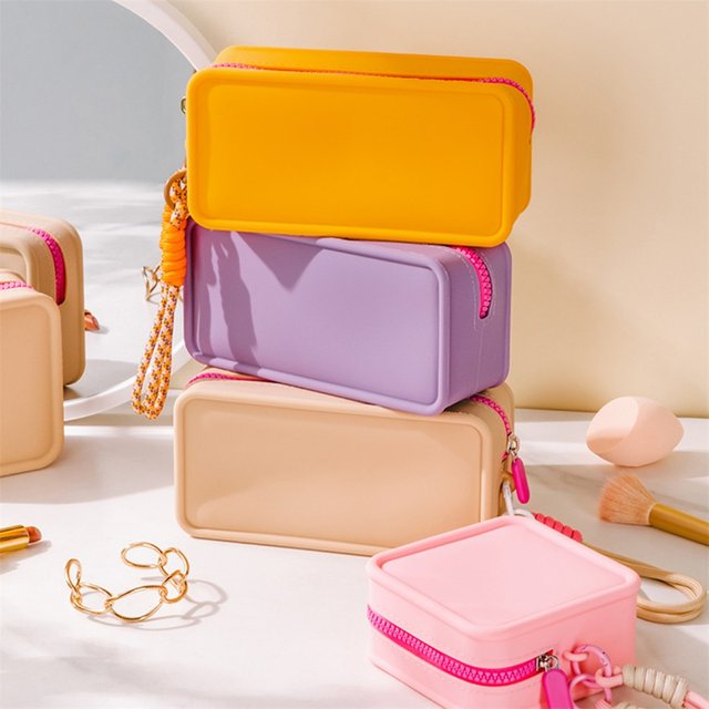 Silicone Bag Candy Color Makeup Bag Cosmetic Bag Silicone Lipstick Pouch For Daily Use Organizer