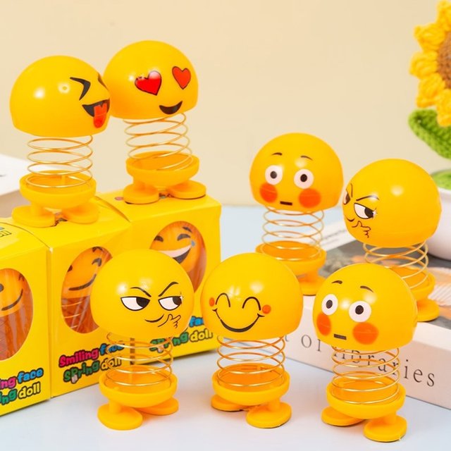 Ornaments Bobble Head Nod Dolls Cute Cartoon Funny Dashboard Decoration Facial Expression Car Accessories Interior