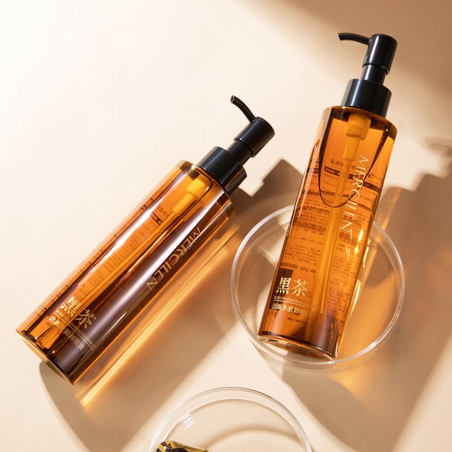 Mercilen Black Tea Cleansing and Clarifying Makeup Remover Oil 185ml, a Gentle Cleansing Oil Suitable for Sensitive Skin, Deeply Cleans Pores and Removes Impurities, Contains Camellia Seed Oil and