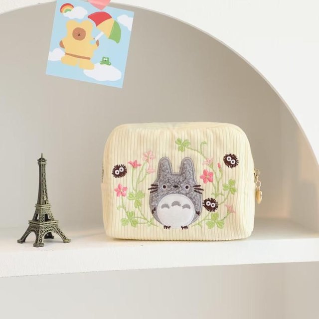My Neighbor Totoro Exquisite bestickte, niedliche Kosmetiktasche, tragbarer, handlicher, eimerförmiger Make-up-Organizer zur Aufbewahrung von Gegenständen