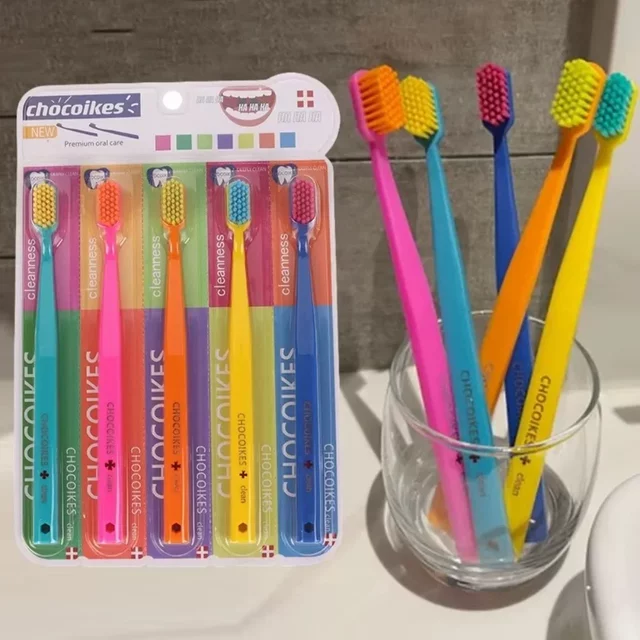 5 Pcs Swiss Toothbrushes Colorful Candy Colored Soft Bristled Toothbrushes Accommodations Couple Care Toothbrushes for men Women