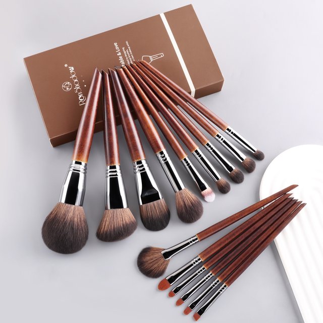 15 Piece Wood Handle Makeup Brushes With Gift Box Soft Synthetic Hair Foundation Blush Eyeshadow Contour Cosmetic Tool Set