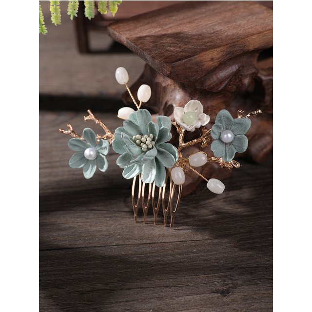 Fresh Breeze Fabric Flower Hairbrush, Light Green Hanfu Pearl Hair Accessory, Gentle and Versatile Updo Accessory