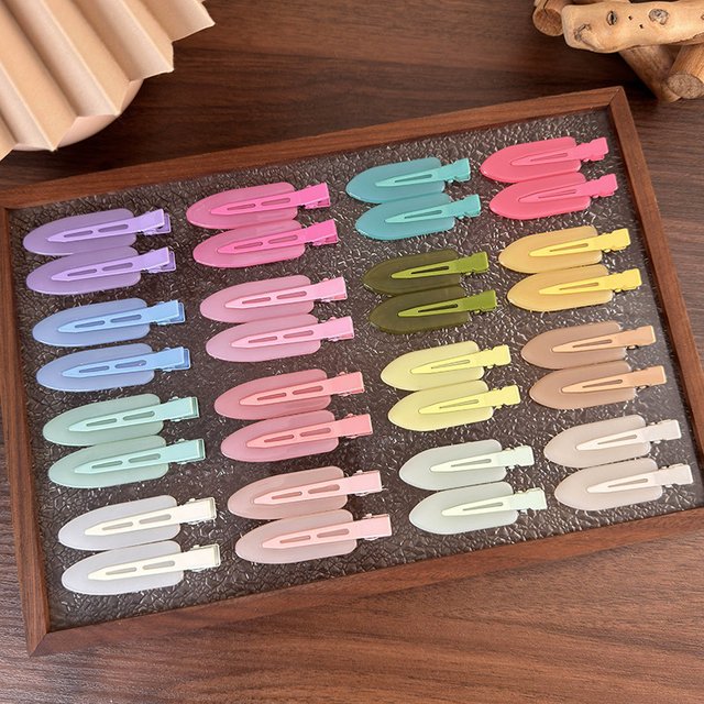Fashion Jelly Color No Trace Hair Clip Frosted Duckbill Clip for women Girls Traceless HairPins Makeup Clip Barrettes Headdress