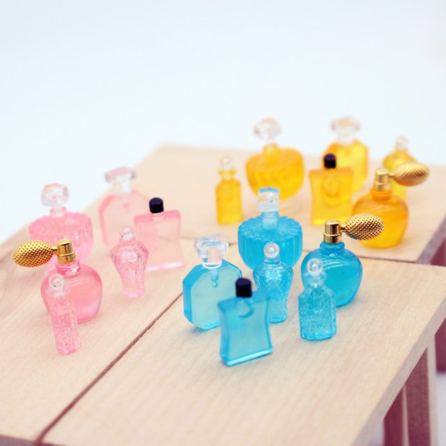 Ensemble de bouteilles de parfum pour maison de poupée, 6 pièces, jouets à l'échelle mignonne, modèle Miniatures OB11, décoration de maison, accessoires de poupée