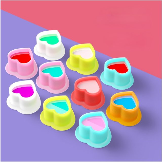 100 Pcs Disposable Tattoo Ink Cup Heart Silicone Permanent Makeup Pigment Holder Container Cap for Tattoo Artist Ink Accessories