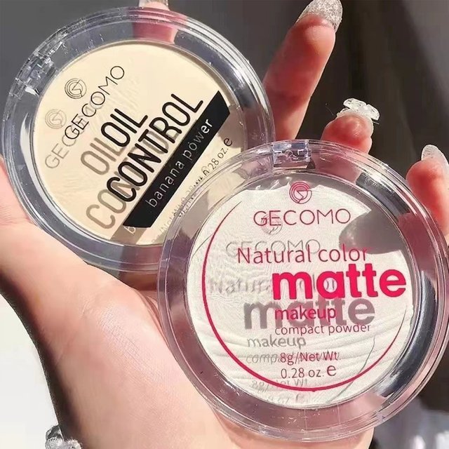 Concealer Banana Powder Smooth Lasting Oil Control Makeup Honey Powder Waterproof Brightening Concealer High Gloss Powder Cream