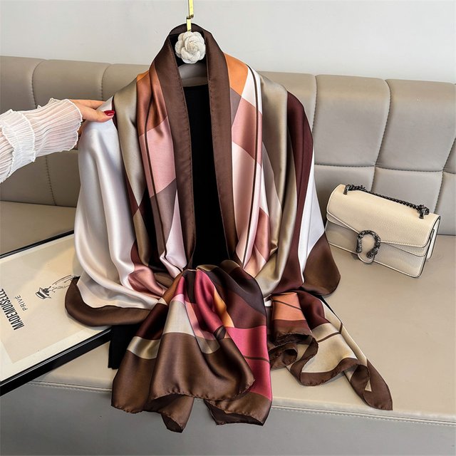 Luxury Brand Scorer Spring Summer Women's Beach Sunscreen Fashion Party Shawl China Silk Popular lady Printing Cachecois Hijab