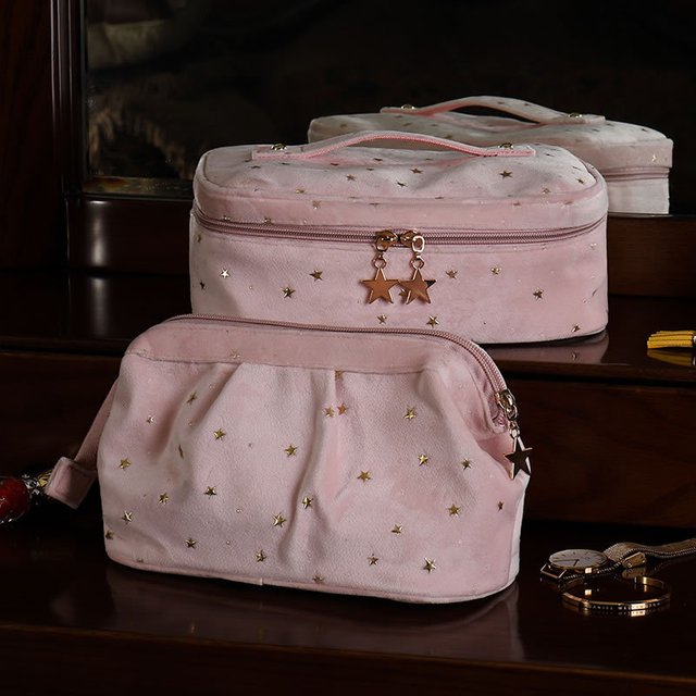 Trendy Velvet Ins-Style Makeup Bag Large Capacity Handheld Cosmetic Storage with Separate Compartments for Wet And Dry Items