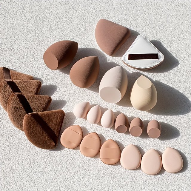22Pcs Vegan Makeup Sponge Set - 4 Powder Puffs & 6 Mini & 4 XL & 6 Finger Blenders | Latex-Free All Skin Types Pro Travel Kit
