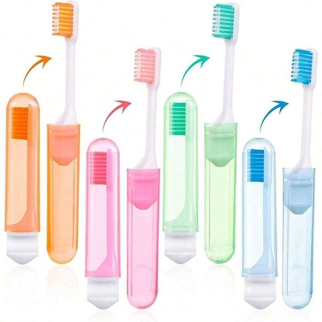Folding Toothbrush Set Medium Hardness Nylon Bristles Travel Toothbrush Space-saving Portable for Camping School Home Use