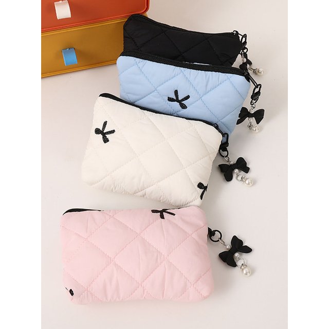 Quilted Bow Makeup Bag, Portable Travel Pouch for Lipstick, Earphones, and Small Items, Exquisite Handheld Clutch