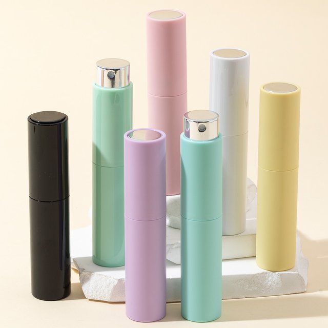 Flacon pulvérisateur de parfum rotatif de qualité supérieure, 10ml, distributeur portable, rechargeable et inodore en plastique ABS, 1 pièce