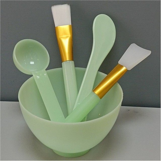 Face Mask Mixing Bowl Set, 5pcs DIY Facemask Mixing Tool Kit, Facial Mask Bowl Stick Spatula Silicone Soft Face Brushes Spoons