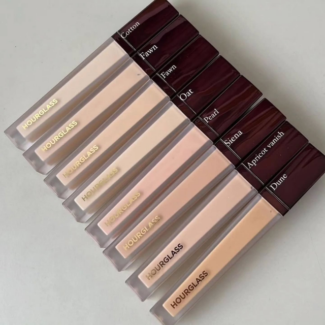 Hourglass Has Strong Fluidity Light Texture Concealer Effect Which Can Last for A Long Time To Create A Natural Female Makeup