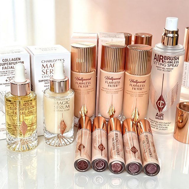Charlotte Highlighter Foundation Continuously Texture of The Makeup Hydrating Concealer Setting Spray Essence Tilbury Cosmetic