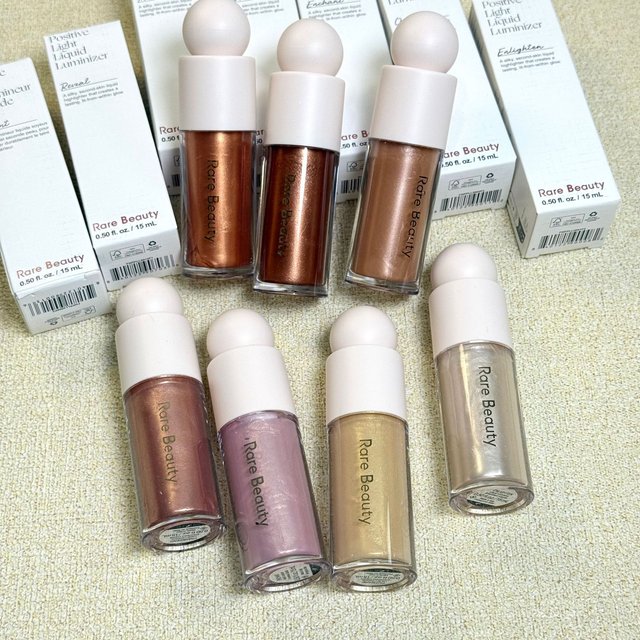 Rare Beauty Light Silky Touch Innovative Highlighter Transferproof Smudgeproof Water-resistant Long Lasting Makeup Cosmetics