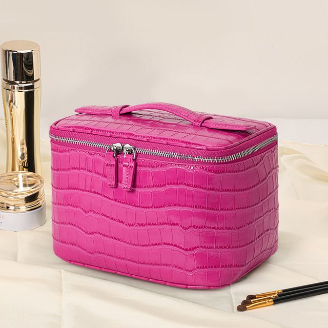 Aidrani Real Cowhide Cosmetic Bag, Croc Pattern Travel Makeup Organizer with Mirror, Portable Handheld Toiletry Case for Ladies