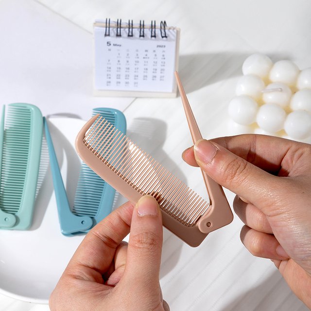 1pc Portable Mini Foldable Pocket Combs Anti-static Travel Oil Head Hair Brush for men Women Hairdressing Styling Beauty Tools