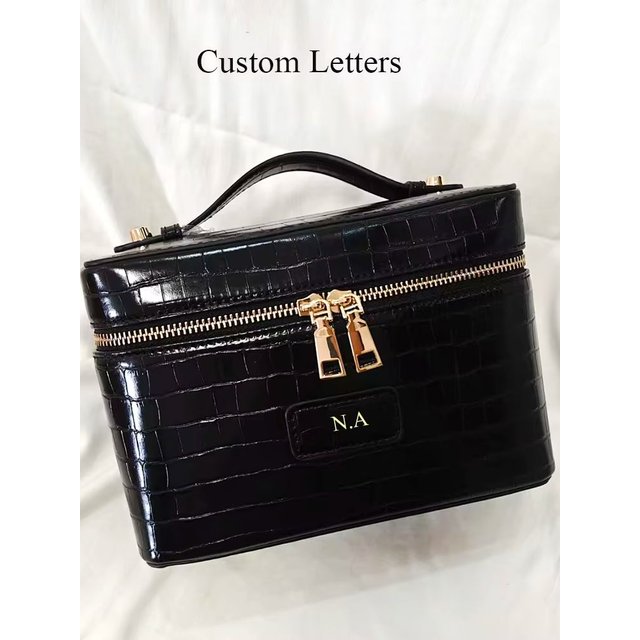 Personalize Name Crocodile Makeup Toiletry Bag for women Fashion Custom Initial Travel Portable PU Leather Female Cosmetic Box