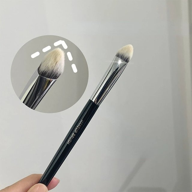 Contour Highlight Detail Brush Cosmetic Beauty Karsyngirl Foundation Concealer Makeup Brushes Three-sided Slope Brush Tool